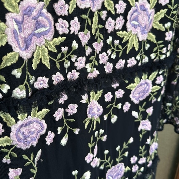 Mac Duggal Embroidered tiered dress size 8 - Picture 9 of 13